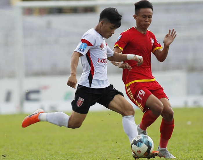 Huỳnh Tấn Tài dẫn đầu danh sách vua phá lưới: Cỗ máy ghi bàn đích thực - Bóng Đá