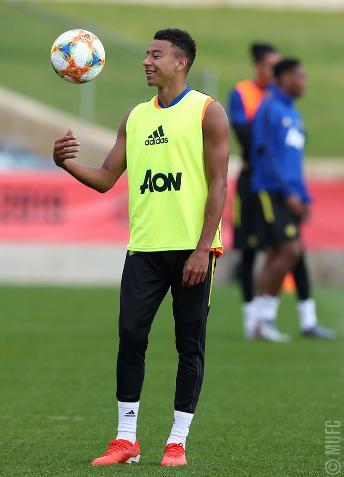 Đội hình toàn tiền đạo - Bóng Đá