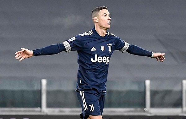 Ronaldo gọi, Messi tiếp tục trả lời, san bằng kỷ lục ghi bàn ở các giải VĐQG châu Âu - Bóng Đá