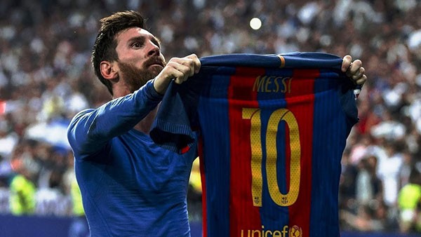 Ronaldo gọi, Messi tiếp tục trả lời, san bằng kỷ lục ghi bàn ở các giải VĐQG châu Âu - Bóng Đá