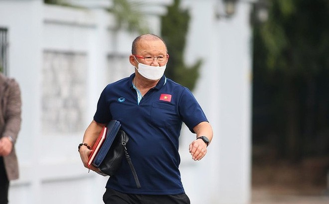 Báo Hàn Quốc ca ngợi hành động đẹp của HLV Park Hang-seo giữa mùa COVID-19 - Bóng Đá