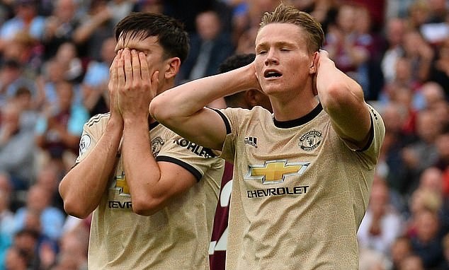 The Glazer family 'don't expect a title challenge from Manchester United next season EITHER' as they prepare a three-year plan for their 'cultural reset' - Bóng Đá