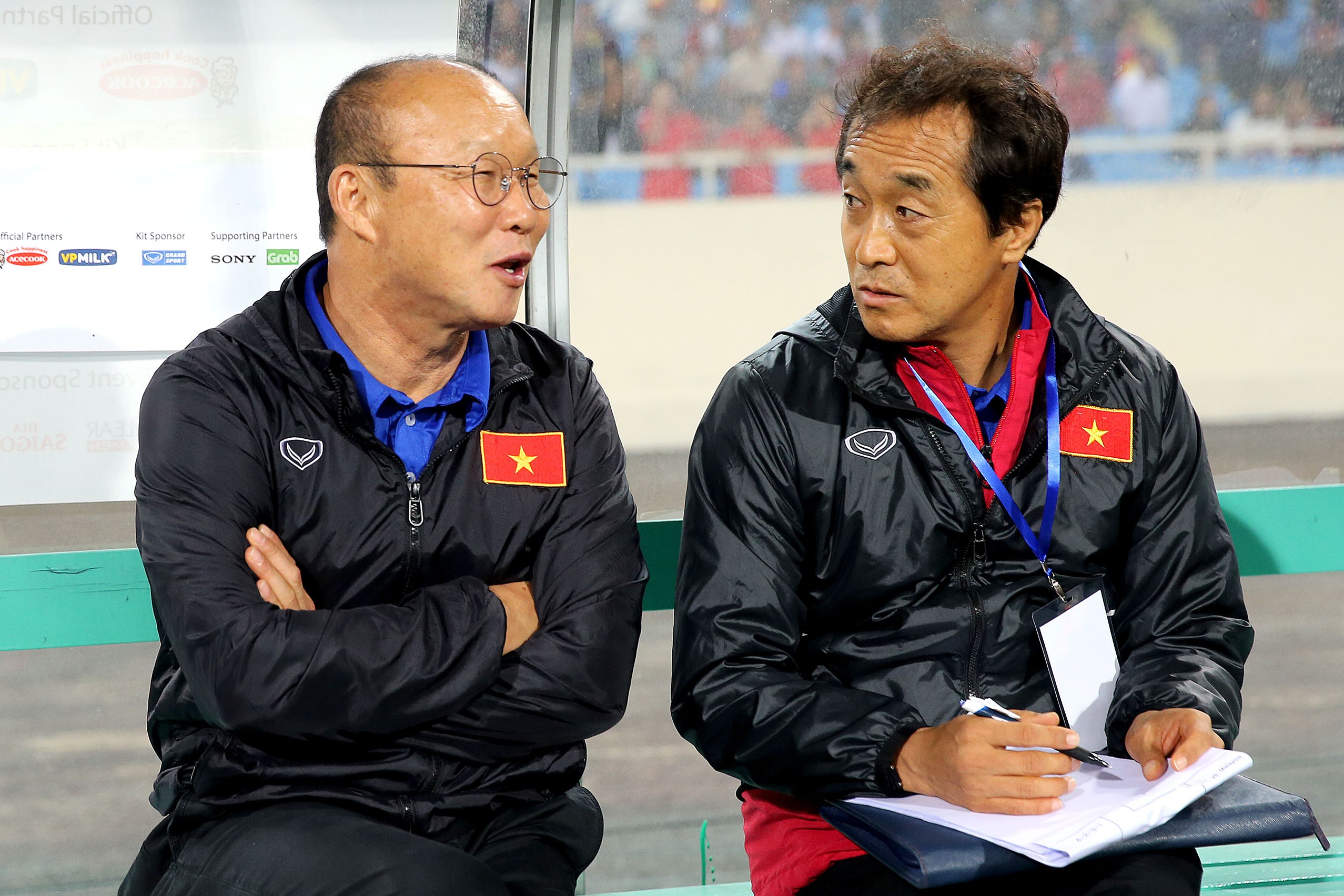 Điểm tin bóng đá Việt Nam tối 15/09: VFF phản pháo báo Hàn về việc 