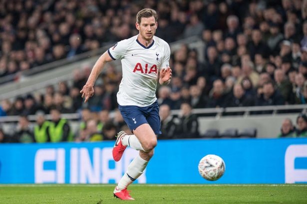 Vertonghen nhắn gửi 1 thông điệp, CĐV Tottenham 