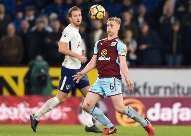 Vua không chiến EPL: Van Dijk > Maguire; Số 1 là 'quái vật' - Bóng Đá