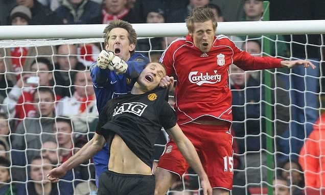 Nemanja Vidic names the four best Premier League strikers he faced at Man Utd - Bóng Đá