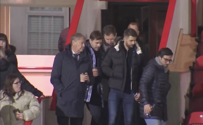 Mauricio Pochettino spotted with Ed Woodward’s new advisor Neil Ashton at Brentford vs Leeds amid Man Utd links - Bóng Đá
