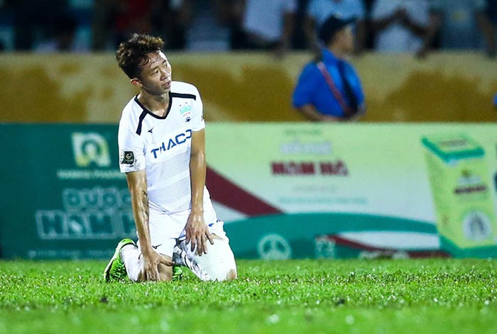 Châu Ngọc Quang: Từ cú ngã Thiên Trường đến bàn thắng chuộc lỗi tại Pleiku - Bóng Đá