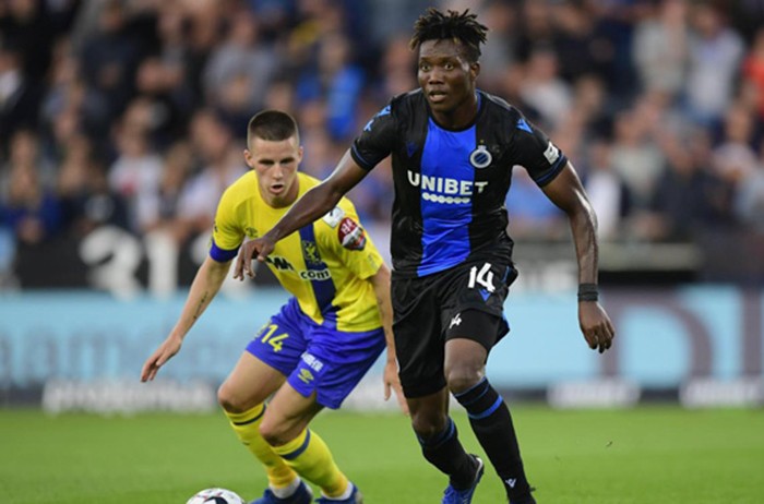 Công Phượng ra sân 20 phút trong ngày Sint-Truiden thua đậm Club Brugge - Bóng Đá