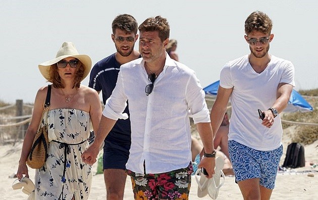 Không bóng đá, Pochettino trở về làm 