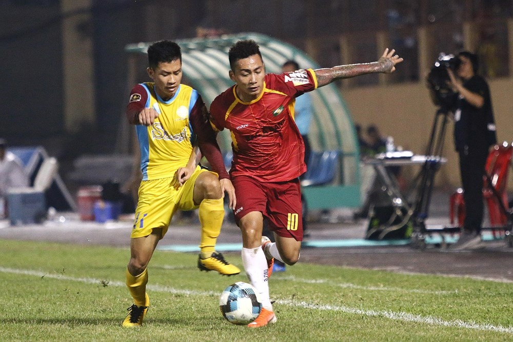 Huỳnh Tấn Tài - Hồ Tuấn Tài và câu chuyện đổi vận từ chiếc áo số 10 - Bóng Đá