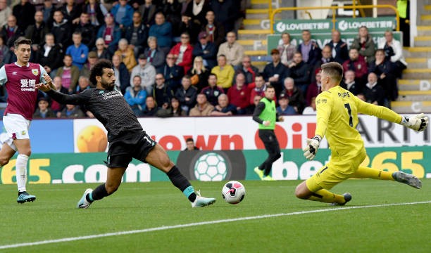 Dù đội nhà thắng trận, Mane vẫn tỏ ra ức chế tột độ với Salah - Bóng Đá