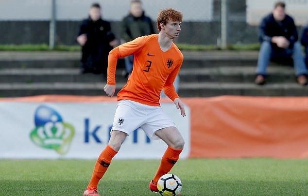 Manchester United fans react to reports Harry Maguire is already becoming a leader - Bóng Đá