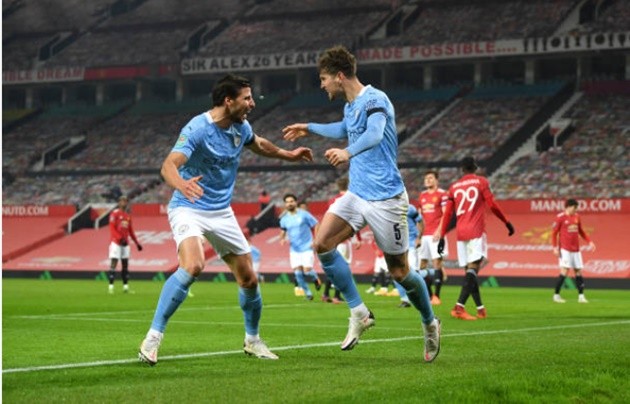 Sky Italia: Tiemoue Bakayoko has several Premier League options, still prioritises Milan - Bóng Đá