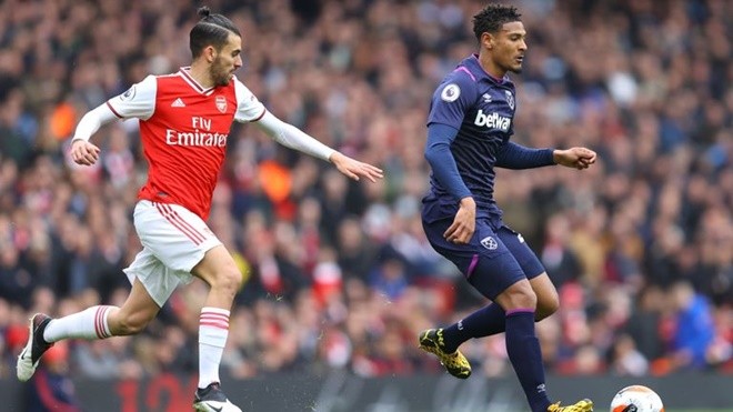 Dele Alli làm tất cả để tạo nên siêu phẩm cho Tottenham - Bóng Đá