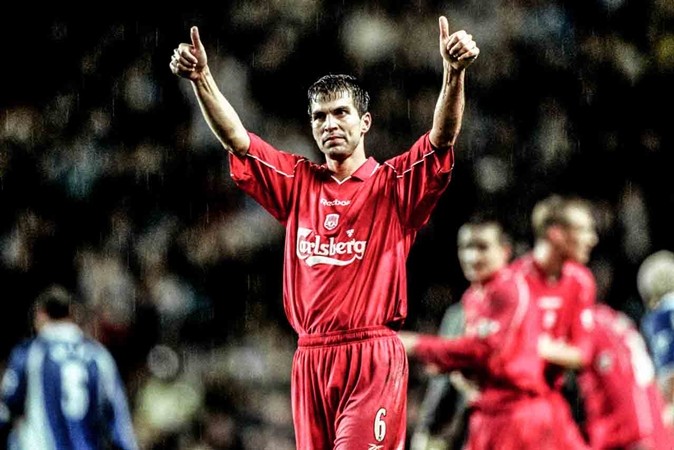 New boy Bellingham leaves team-mates rolling on the floor laughing - Bóng Đá