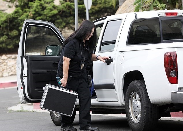 Sneijder backs de Jong - but there are 3 more Barca players who may replace Messi as leader - Bóng Đá