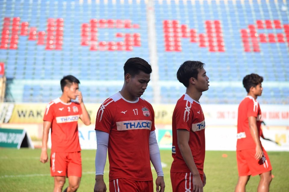 TRỰC TIẾP HAGL vs Quảng Nam: Lương Xuân Trường dự bị - Bóng Đá