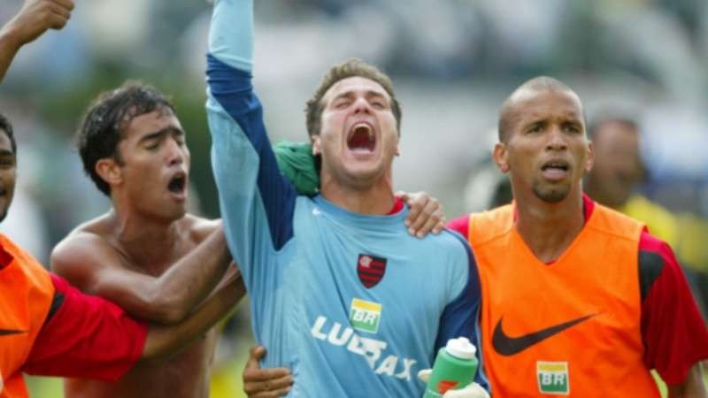 Bạn còn nhớ Julio Cesar, người hùng 1 thời của Inter Milan? - Bóng Đá