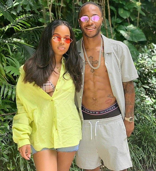  Raheem Sterling đi nghỉ ở Mỹ - Bóng Đá