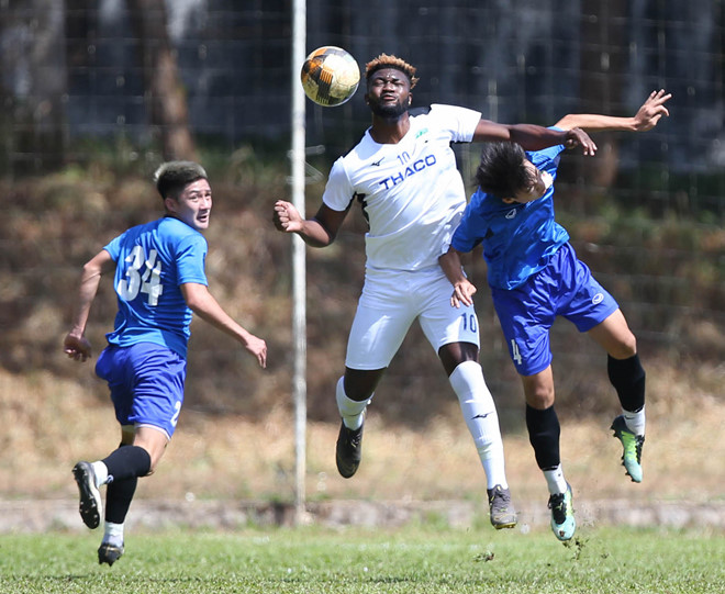 Bầu Đức dự khán, HAGL thắng đậm 