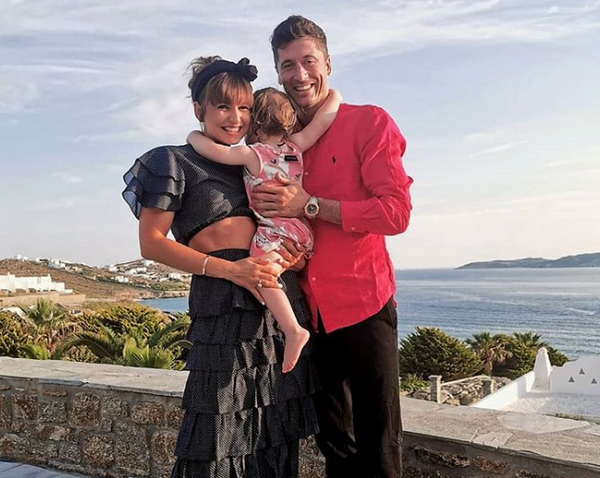 Lewandowski xuất hiện ở Trung Quốc - Bóng Đá