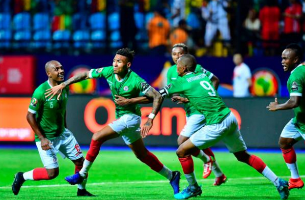 Mặc Liverpool phản đối kịch liệt, ngôi sao của họ vừa tái xuất sau chấn thương - Bóng Đá