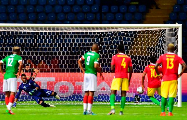 Mặc Liverpool phản đối kịch liệt, ngôi sao của họ vừa tái xuất sau chấn thương - Bóng Đá