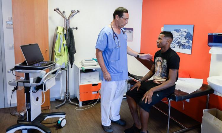 CHÍNH THỨC: Lyon chiêu mộ Jean Lucas - Bóng Đá