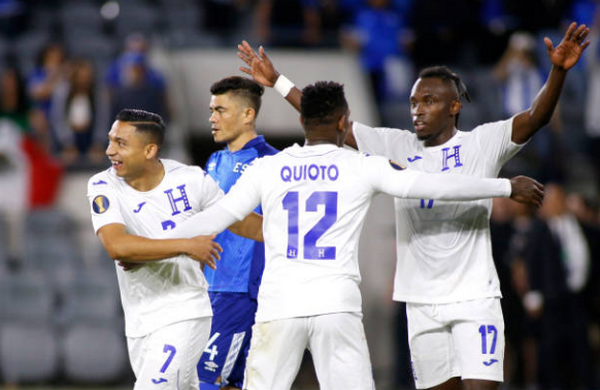 Vượt qua Việt Nam trên chấm 11, đội tuyển này tiếp tục được 'độ' cực mạnh ở Gold Cup - Bóng Đá