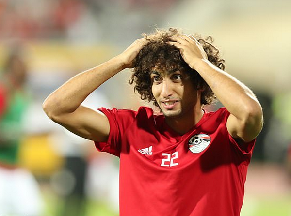 Gạ gẫm người đẹp gốc Ai Cập, đồng đội Salah nhận cái kết đắng ngắt - Bóng Đá