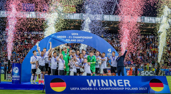 Với hành động này, người Đức quyết không cho Tây Ban Nha phục thù - Bóng Đá