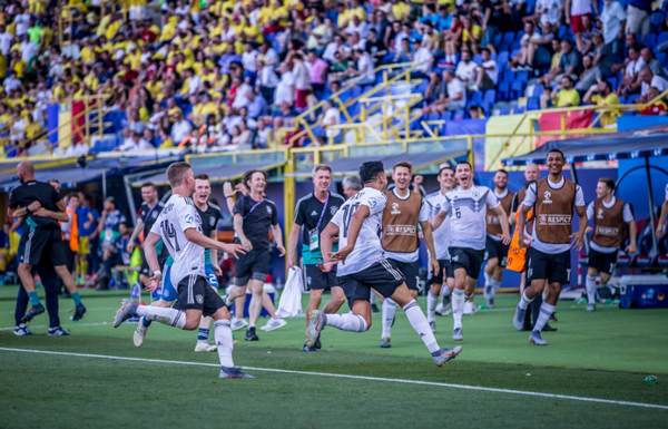 Với hành động này, người Đức quyết không cho Tây Ban Nha phục thù - Bóng Đá