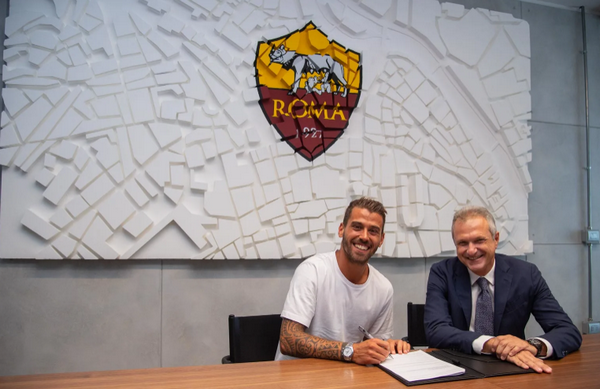 Được Juve 'giải thoát', Spinazzola rạng rỡ ra mắt CLB mới - Bóng Đá