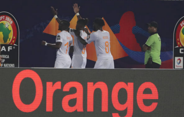 Hattrick kiến tạo, mục tiêu Arsenal đưa Bờ Biển Ngà đến vòng knock out - Bóng Đá