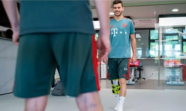 Sau tất cả, Bayern cuối cùng cũng chính thức ra mắt Nhà vô địch World Cup - Bóng Đá