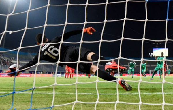 Hai quả penalty hỏng, Mane cùng đồng đội vào chung kết theo kịch bản khó tin - Bóng Đá