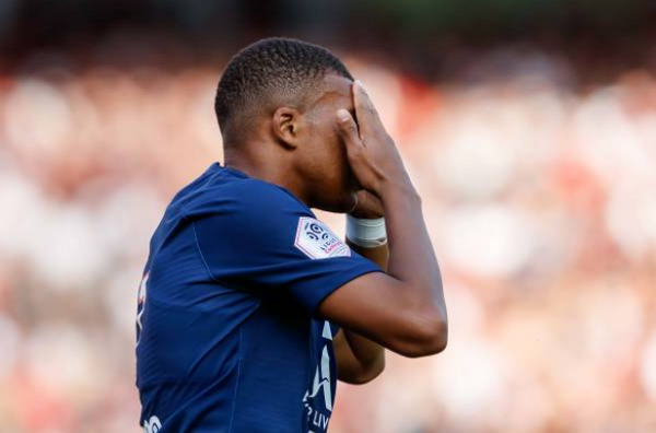 Mbappe tịt ngòi, PSG gặp khó trước đội vừa xuống hạng - Bóng Đá