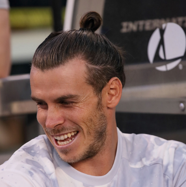 'Thương' Bale, dù rất cố gắng nhưng anh chẳng thể nhịn cười - Bóng Đá