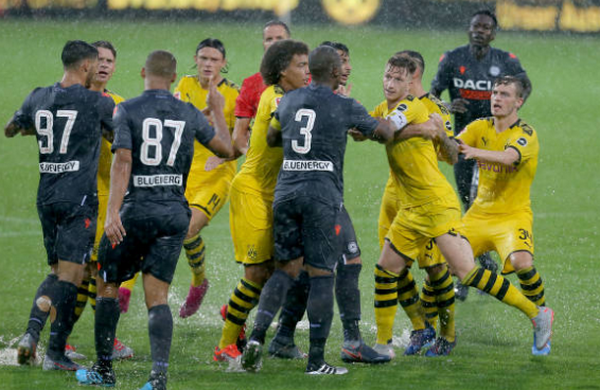 Xuất hiện đội bóng toàn thắng 4 trận giao hữu như Man United - Bóng Đá