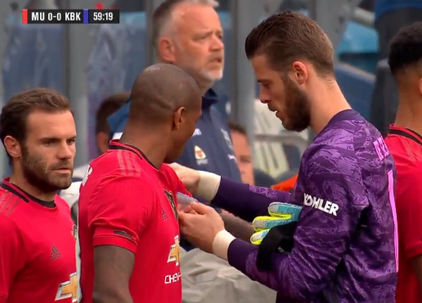 Bỏ qua Pogba, De Gea trao lại băng thủ quân cho cầu thủ này - Bóng Đá