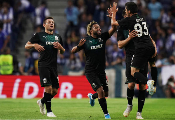 Sát thủ 19 tuổi vụt sáng, Porto cay đắng bị loại khỏi Champions League - Bóng Đá