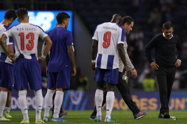 Sát thủ 19 tuổi vụt sáng, Porto cay đắng bị loại khỏi Champions League - Bóng Đá