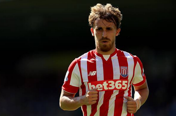 Cay đắng! 27 tuổi, trung vệ lò La Masia bị chấm dứt hợp đồng (Muniesa) - Bóng Đá