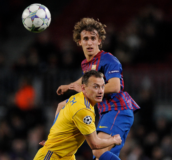 Cay đắng! 27 tuổi, trung vệ lò La Masia bị chấm dứt hợp đồng (Muniesa) - Bóng Đá