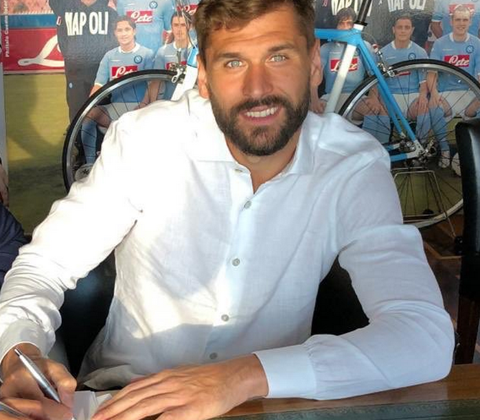 CHÍNH THỨC: Llorente gia nhập Napoli - Bóng Đá
