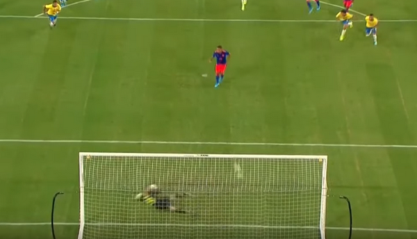 Tái xuất hoành tráng, Neymar vẫn không thể giúp Brazil có chiến thắng - Bóng Đá