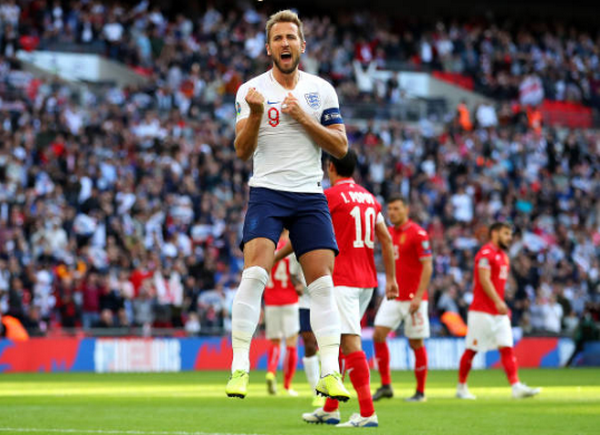 Siêu tiền đạo lập hattrick, Tam sư hủy diệt đối thủ tại Wembley - Bóng Đá