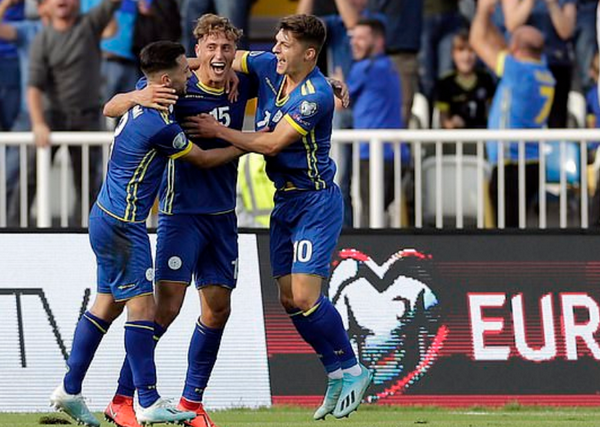 Kosovo 2-1 CH Séc - Bóng Đá