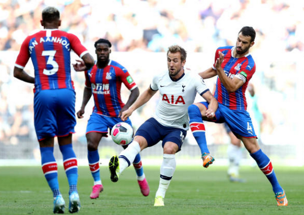 'Ác mộng' Man Utd phản lưới nhà, Tottenham đại thắng derby London - Bóng Đá
